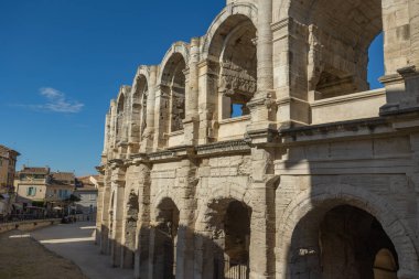 Camargue 'deki Arles şehrinde Roma amfi tiyatrosu