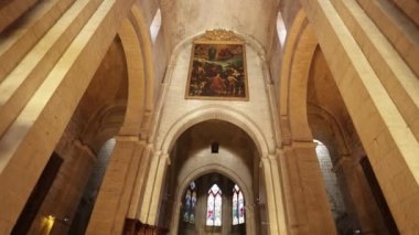 Arles 'teki Saint-Trophime Katedrali' nin içi