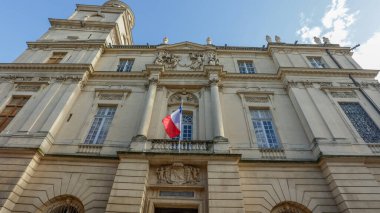 Arles belediyesinin ön cephesi, Bouches-du-Rhne (Fransa)