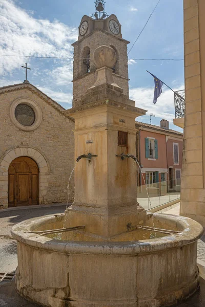 Church Memorial Fountain Groux Les Bains Provence France — 스톡 사진