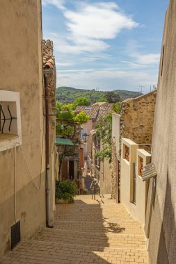 Groux-les-Bains şehrinde sokak