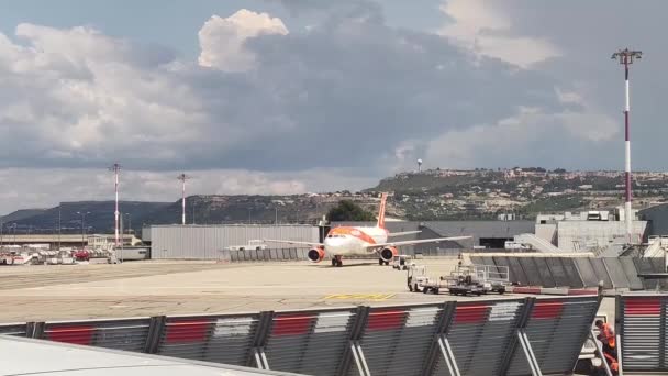 Marignane Bouchs Rhne フランス 05292023年 マルセイユ プロヴァンス空港のタルマックの眺め — ストック動画