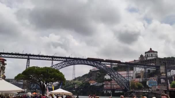 Barco Rabelo Ponte Dom Lus Porto Cais Ribeira Cidade Porto — Vídeo de Stock