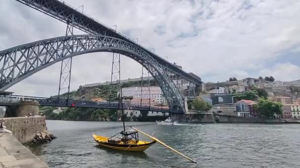 Bateau Rabelo Pont Dom Lus Oporto Molo Nella Città Oporto — Video Stock