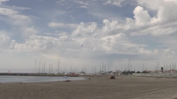 Vista Della Spiaggia Saintes Marie Dal Mare — Video Stock