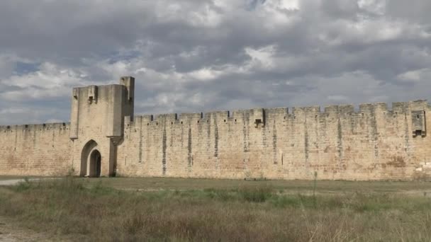 Aigues Mortes市的塔和城墙 — 图库视频影像