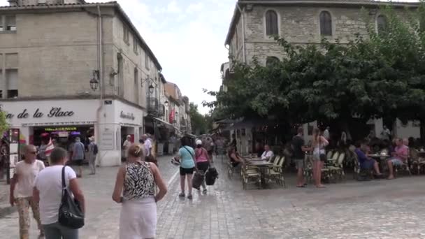 Aigues Mortes Naquitanie France 2023 Pedestrian Street Tourists Restaurant Terrace — 图库视频影像