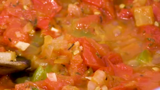 鍋で調理する混合野菜 — ストック動画