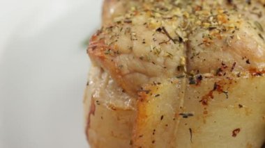 Etli börek, yakın çekim.