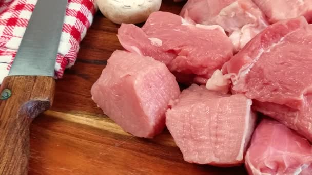 Raw Veal Blanquette Close Cutting Board — Stock Video