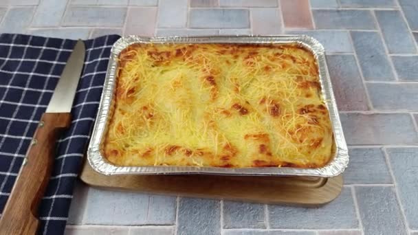 Κοντινό Πλάνο Του Πιάτου Lasagna Bolognese — Αρχείο Βίντεο
