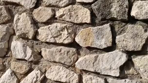 Alte Steinmauer Aus Nächster Nähe — Stockvideo