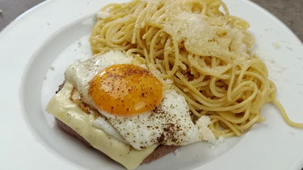 Filete Caballo Espaguetis Primer Plano — Vídeo de stock