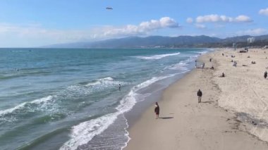 Los Angeles, California 'daki ünlü kumlu Venedik plajı..