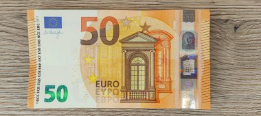 50 avroluk banknot yığını, yakın plan, üst görünüm.