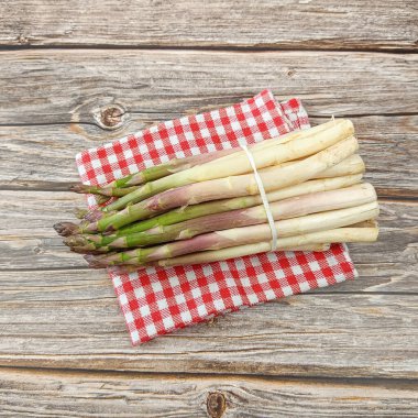 Demet yeşil kuşkonmaz, yakın çekim