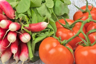 Birkaç çiğ sebze, yakın plan..