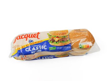 Vaison la Romaine, Vaucluse, Fransa - 06072024: beyaz arka planda izole edilmiş Jacquet marka hamburger çörekleri.