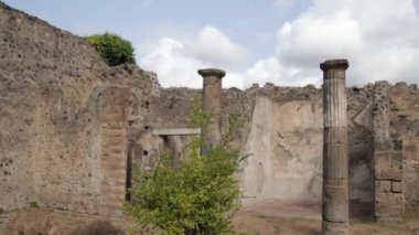 Pompei şehrinin harabe manzarası