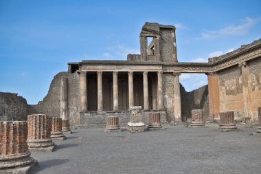 Pompei şehrinin harabe manzarası