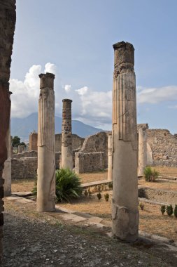 Pompei şehrinin harabe manzarası