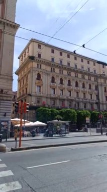 Napoli, Campania, İtalya - 09182024: Napoli şehir merkezinde (İtalya)