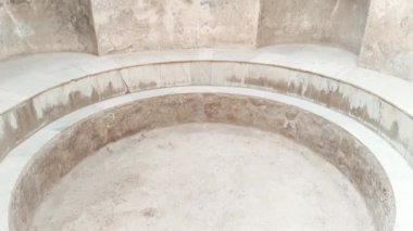 Napoli, Campania, İtalya - 08192024: Pompeii şehrinin harabelerinde mozaikler