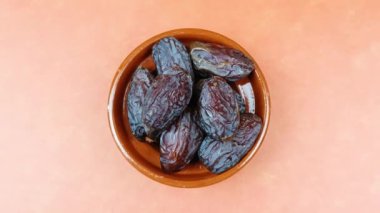 Medjool tarih çanak anten üst görünümü