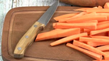 Çiğ patates kızartması, yakın çekim.