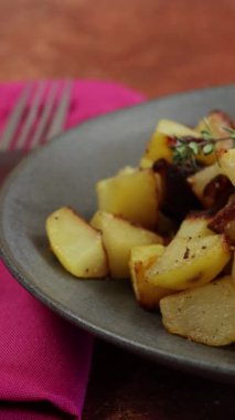 Patates kızartması, yakın plan, tabakta.