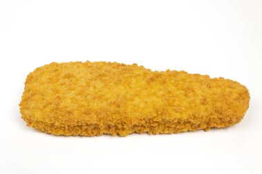 Ekmekli balık, yakın plan, beyaz arka planda izole edilmiş.