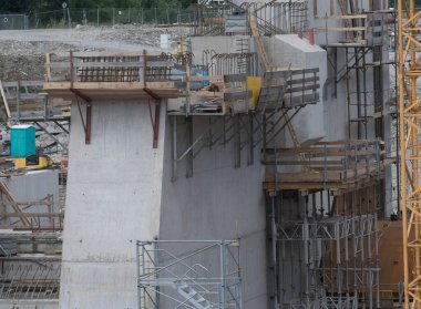concrete engineering or concrete construction, building architecture in the industry