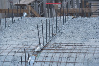 İnşaat ve sanayi işleri için çelik veya inşaat çeliğinin güçlendirilmesi