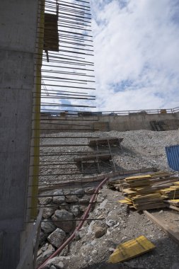 İnşaat endüstrisinde çelik ve yapısal çelikle güçlendirme