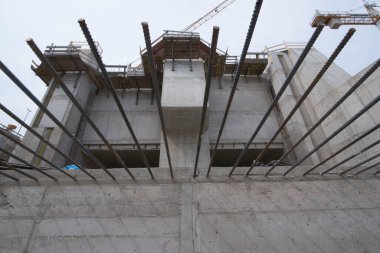 İnşaat endüstrisinde çelik ve yapısal çelikle güçlendirme