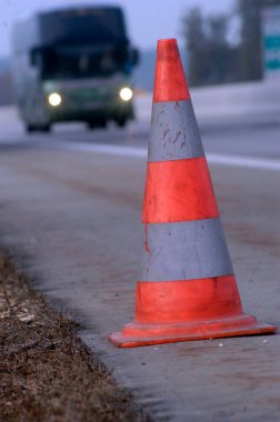 toplu taşıma ve hareket kabiliyetinde bir otobüs veya bir koç