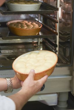 Pastaneden tatlı bir şeyler, bir pasta veya tatlı. 