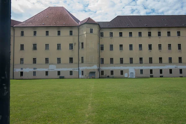 Uitzicht Vanaf Binnenplaats Van Een Gevangenis Gevangenisleven — Stockfoto