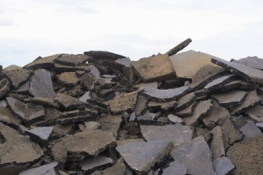 Yol yapımında asfalt ve asfalt altyapının önemli bir parçası