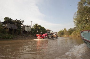 Yığın konutları. Vietnam 'da, mimaride kereste inşaatı