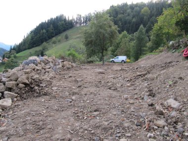 bir trafik yolu ya da ulaşım yolu hareketlilik için altyapı olarak