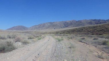 bir trafik yolu ya da ulaşım yolu hareketlilik için altyapı olarak