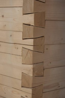 İnşaat endüstrisinde kereste üretimi, ahşap bina, doğal kaynak