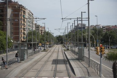 Şehirde tramvay, demiryolu ile toplu taşıma