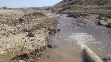 Su borusu veya hidrolik mühendislik ve inşaat hizmetlerinde tüp
