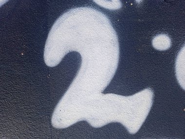 İki ya da ikinci sayının sembolü, bir Arap rakamı.