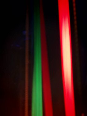 Farklı renkte nesneler ve şekiller, renkli düzenleme ve tasarım