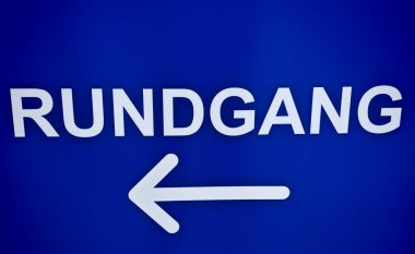 bir etkinlikteki bazı kişiler