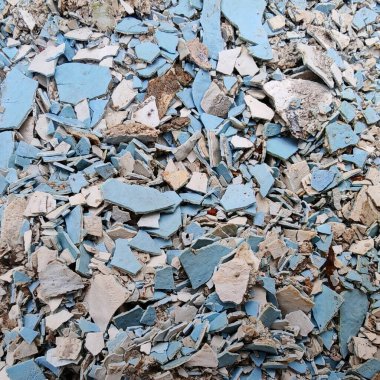 Mavi renk, ahenkle ilişkili, soğuk, sonsuzluk ve hüzün.