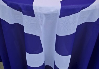 uçak ya da havacılık sembolü, mal ve insanları taşımak için uçmak